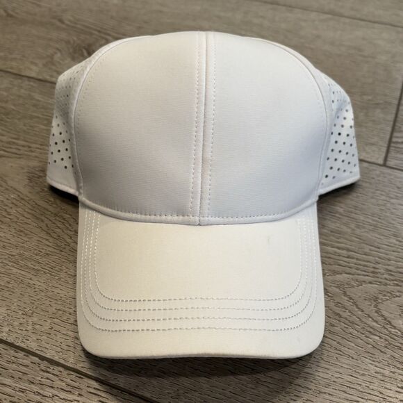 True Classic Hat Cap All White Workout Summer Casual Gym Outdoors - Picture 1 of 5